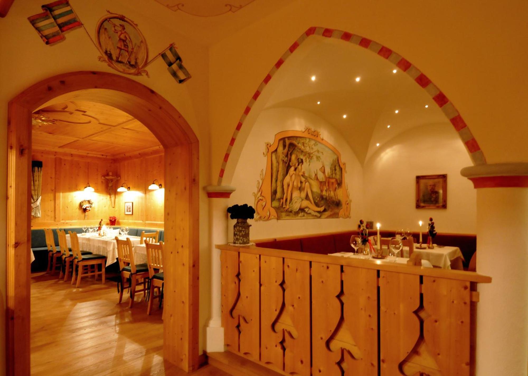 Hotel Valacia Поцца-ді-Фасса Екстер'єр фото