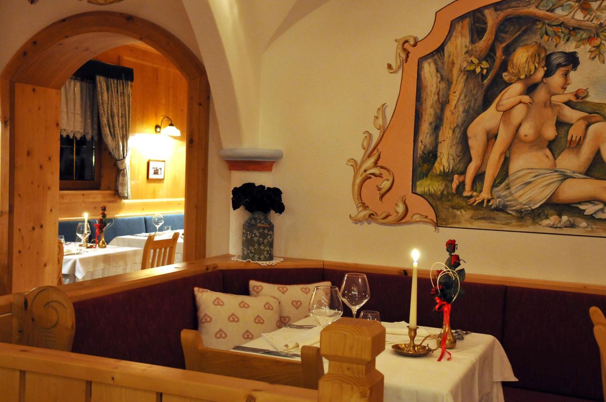 Hotel Valacia Поцца-ді-Фасса Екстер'єр фото