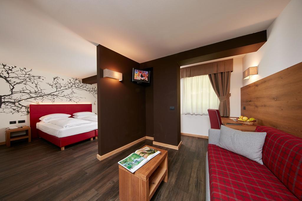 Hotel Valacia Поцца-ді-Фасса Номер фото